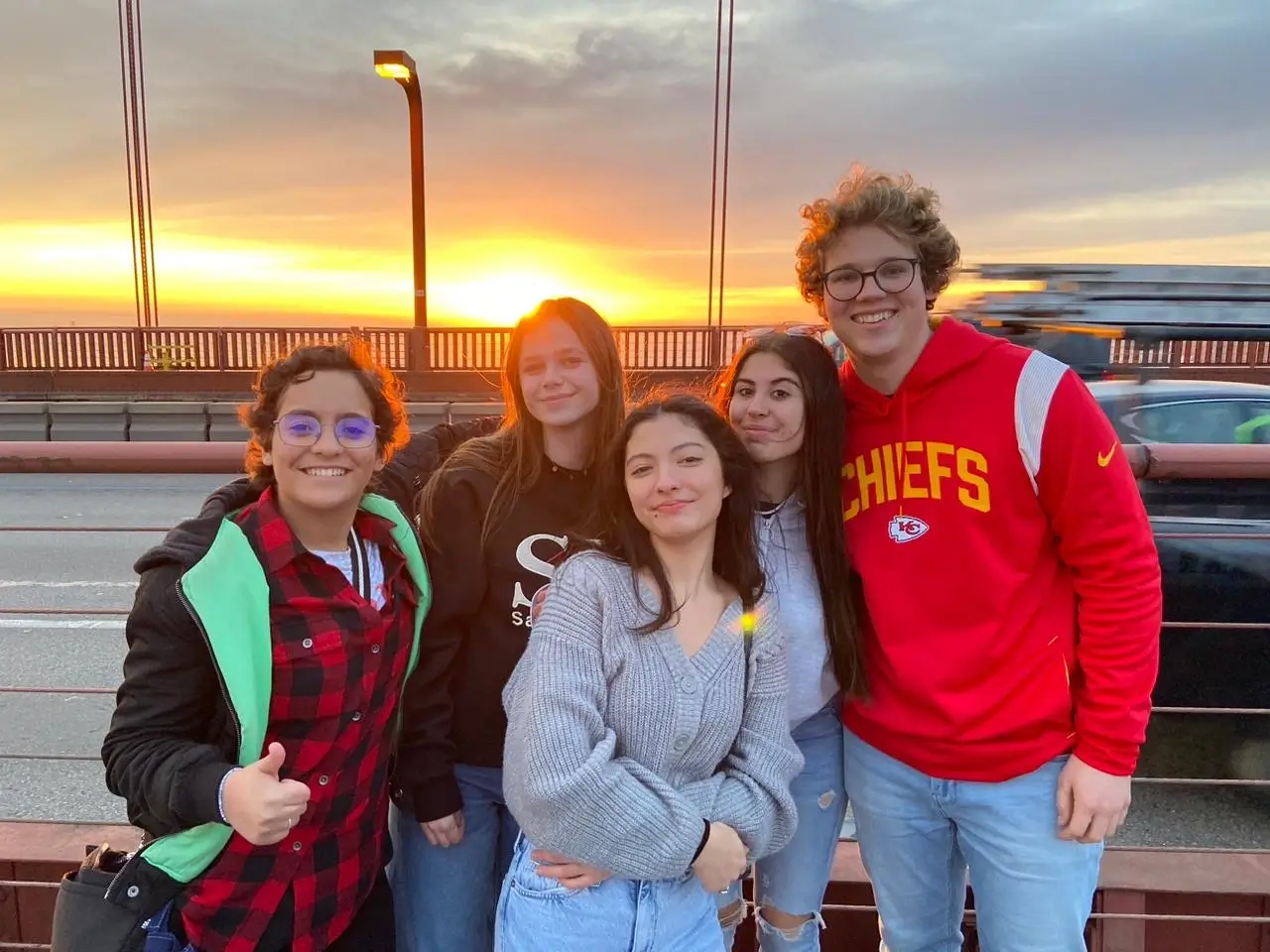 Group Homestay Specialized Programs students visiting the Golden Gate Bridge at sunset during a California exchange trip